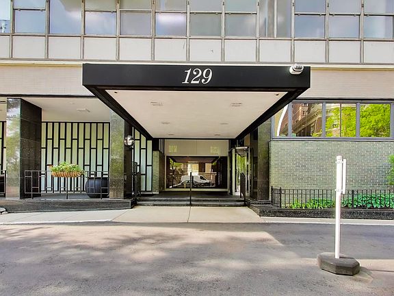 2nd image of 1000 N Lake Shore Dr APT 2205
