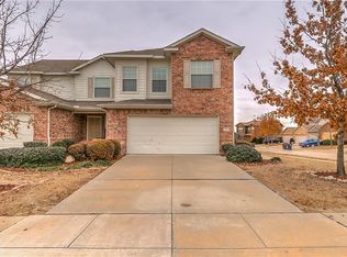 7400 Howling Coyote Ln, Fort Worth, TX 76131