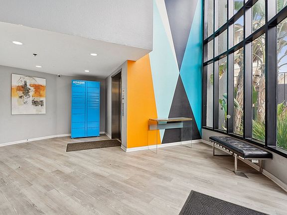 2nd image of 4532 Murietta Ave APT 204