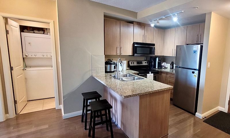 New Westminster Apartment for rent - 2 Bedrooms — photo 3