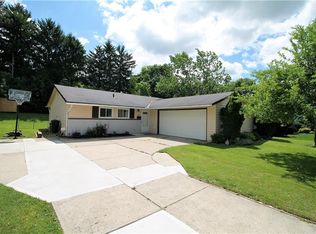 6017 Kimberly Dr, Bedford Heights, OH 44146