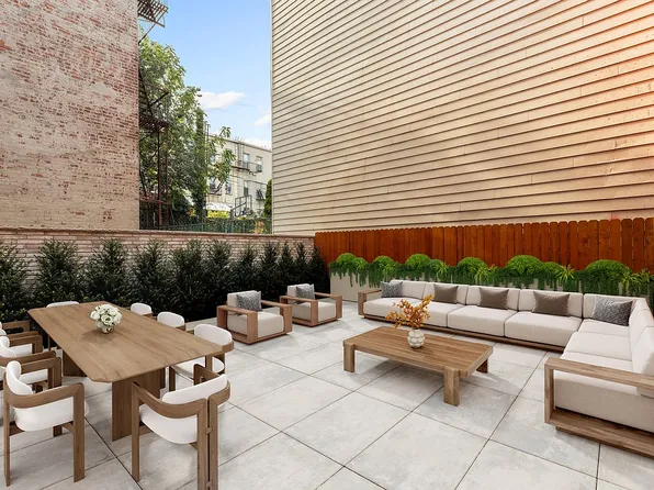 215 Calyer St Floor 1, Brooklyn, NY 11222