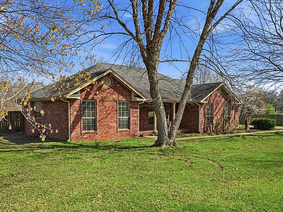 4th image of 39 Haley Cir