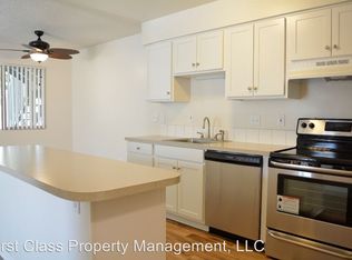 15951 Quarry Rd APT 19, Lake Oswego, OR 97035