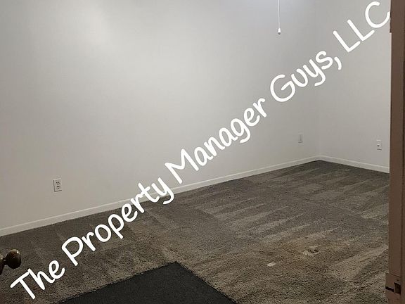 4th image of 2527 India Palm Dr