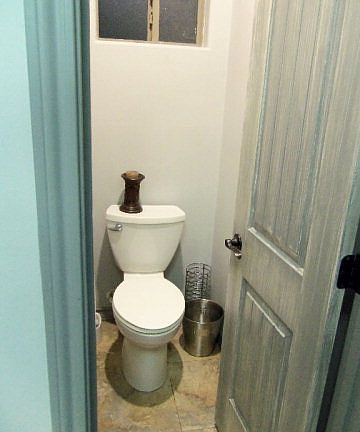 3rd image of 3008 Hillcrest Dr