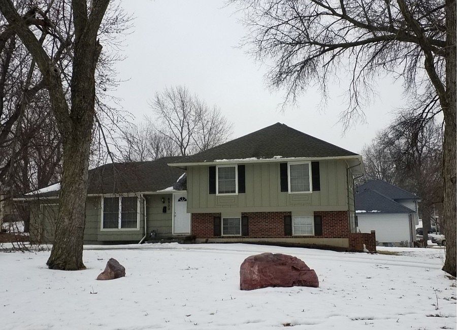 1st image of 8500 E 106th St
