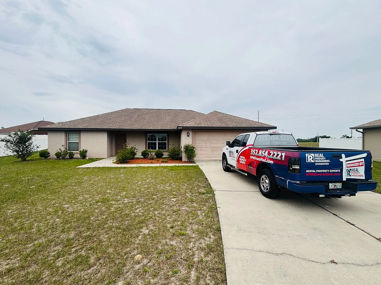 Great Location on a secluded cul-de-sac! Liberty Triangle area. Close to CR 200 — Photo 1
