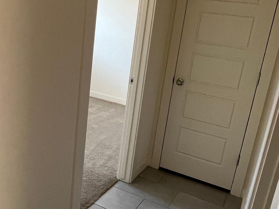 1st image of 2560 N Coolidge Ave #1