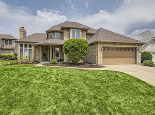 1727 Frost Ln, Naperville, IL 60564