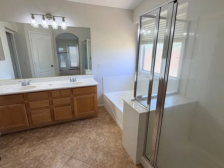 42376 W Chisholm Dr — Photo 19