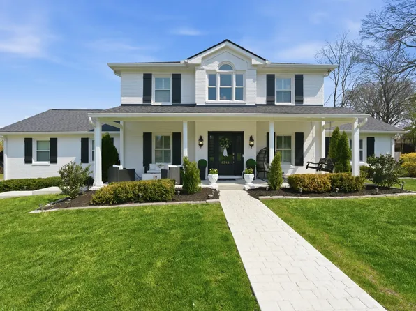8344 Carriage Hills Dr, Brentwood, TN 37027
