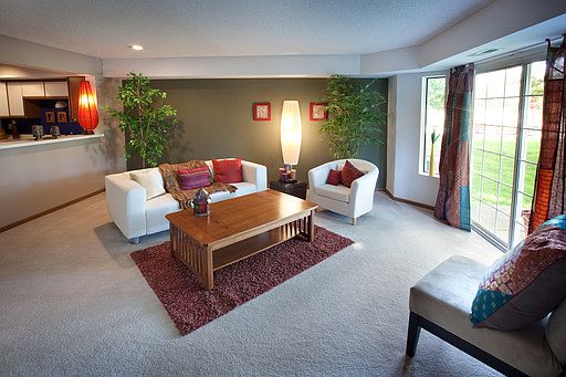 4th image of 2379 Sumac Way