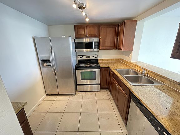 2nd image of 496 NW 165th St APT D409