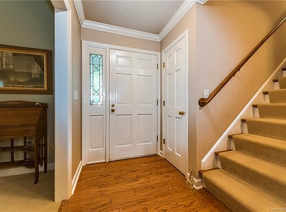4th image of 10636 S Hall Dr