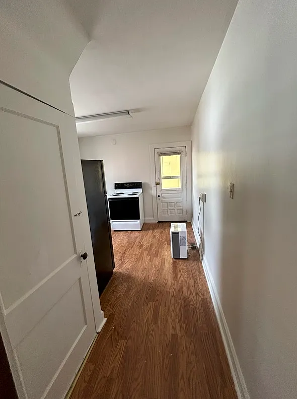 2 bed, 1200 sqft, $900 — Photo 4