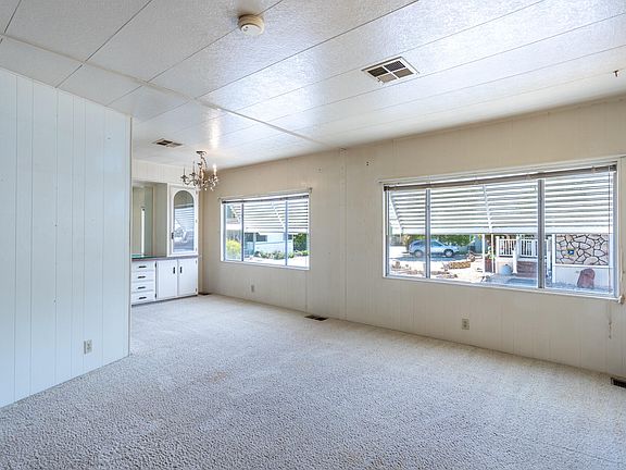 2nd image of 465 Silkwood Dr Space 10