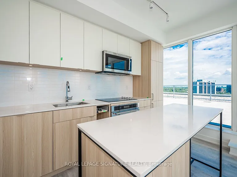 220 Missinnihe Way #1403 — Photo 15