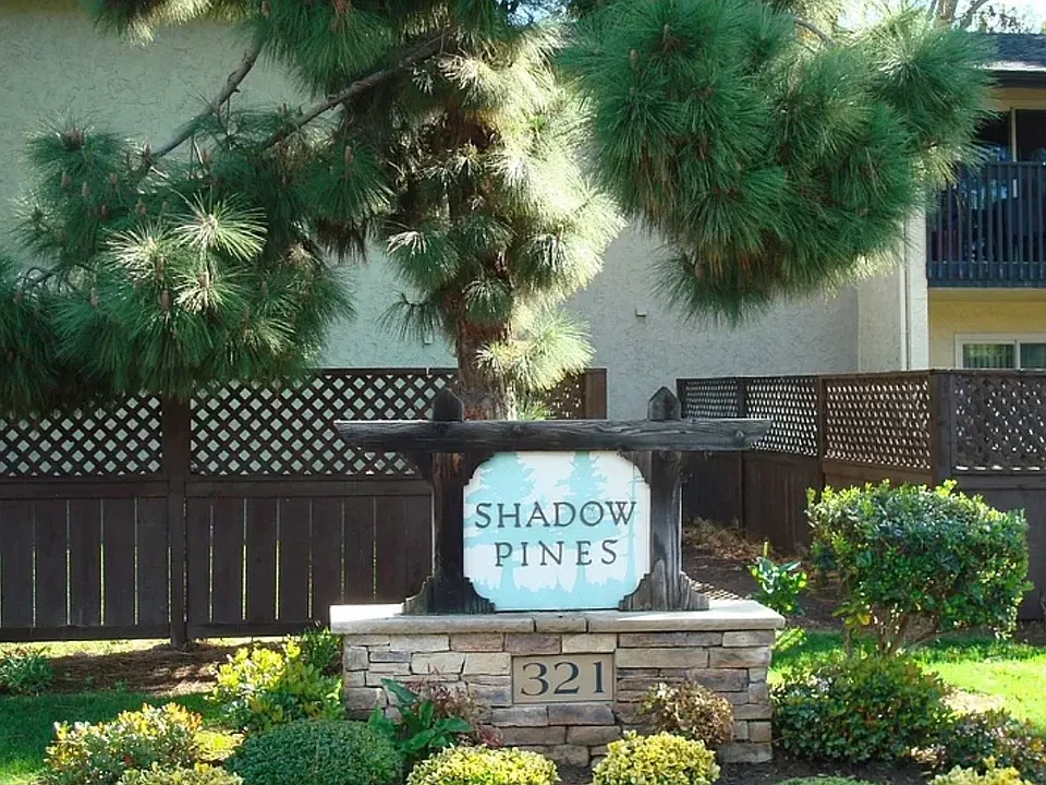 321 Rancho Dr #14