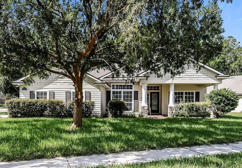 9202 Redtail Dr