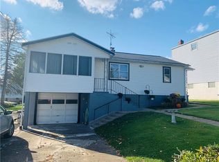 2148 Warren Ave, North Huntingdon, PA 15642