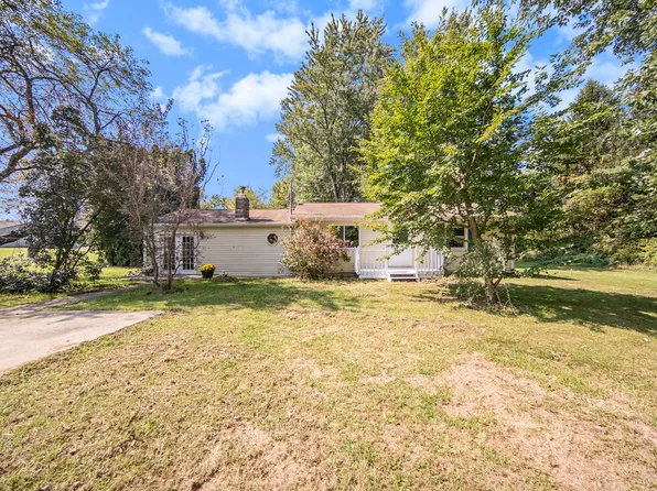 9000 N Meridian Rd, Pleasant Lake, MI 49272