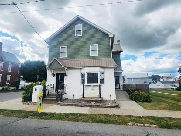 210 E Allegheny St, Martinsburg, PA 16662