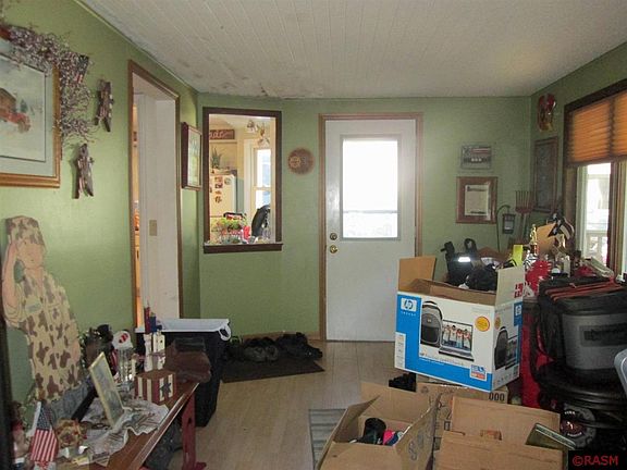 4th image of 1020 3rd Ave S