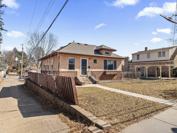 1272 Forest St, Saint Paul, MN 55106