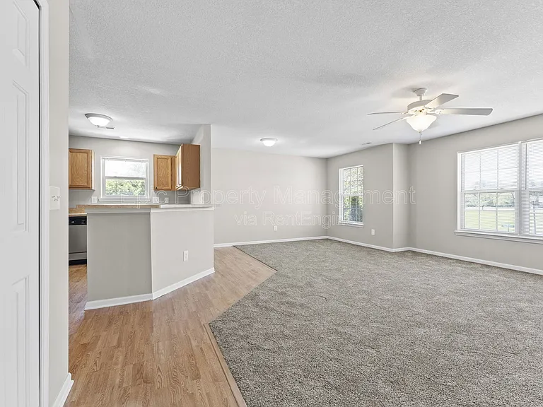 101 Taddeo Dr — Photo 8