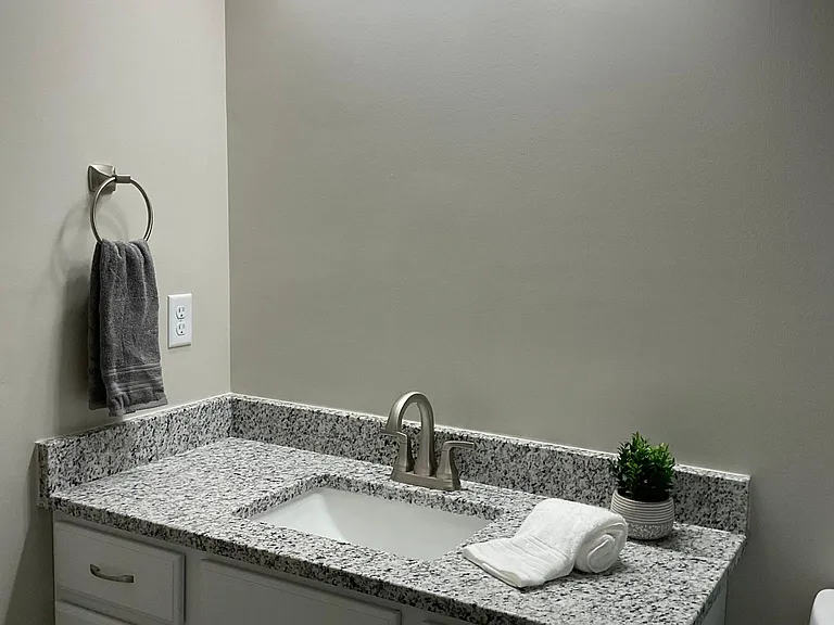 1388 Ashford Pl — Photo 17