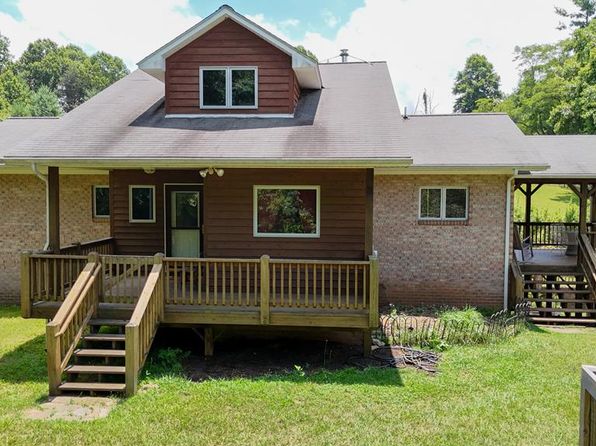 931 Maple Shade Rd, Laurel Fork, VA 24352