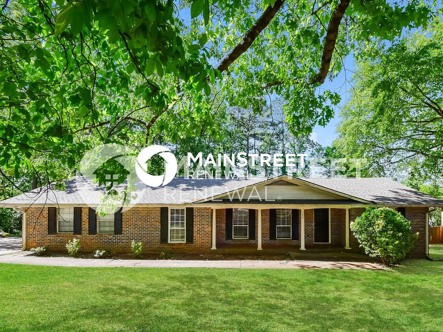 726 Trailwood Dr — Photo 1