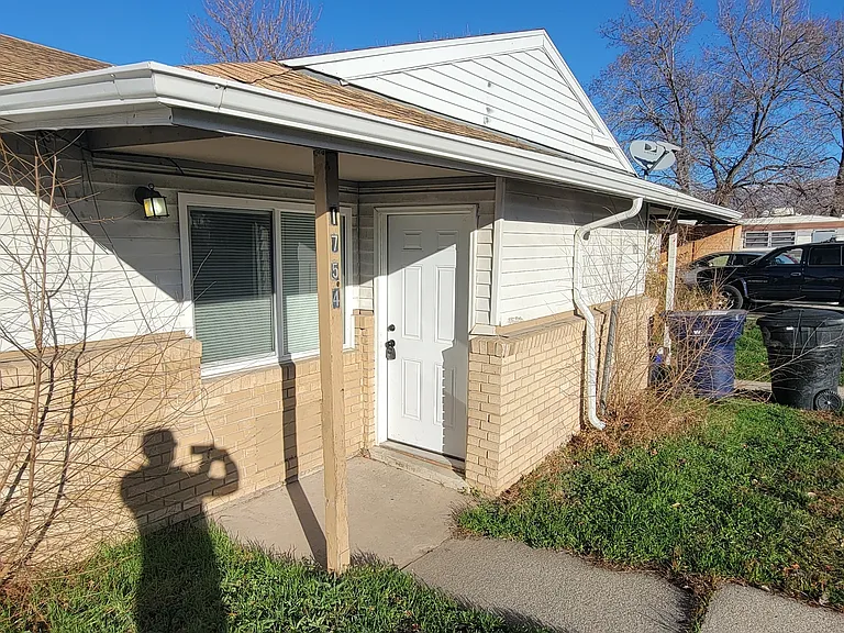 1754 S 440 W — Photo 18