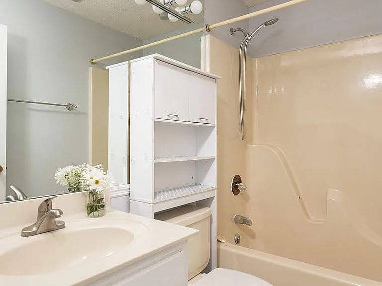 3300 Squire Oak Dr — Photo 16