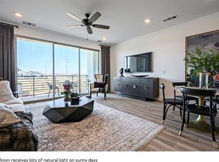 414 W Mahogany Ln, Clovis, CA 93611