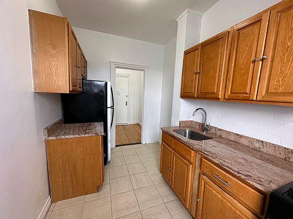 5th image of 79 Avenue O #C8