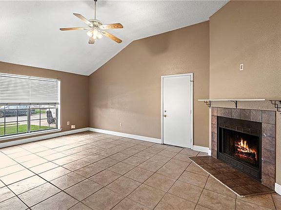 5th image of 23 Willard Pl