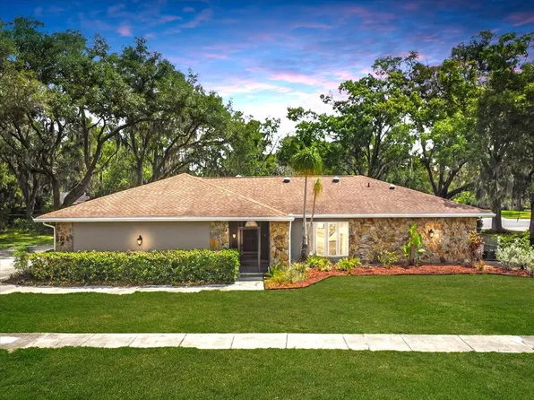 1306 Laurel Ct, Plant City, FL 33563