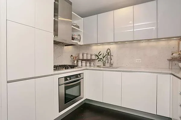Sold by Weichert/Exchange Place | media 10