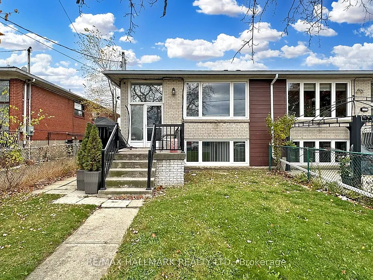3572 Dufferin St #LOWER — Photo 1