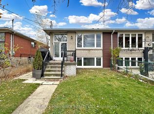 3572 Dufferin St, Toronto, ON M3K 1N1
