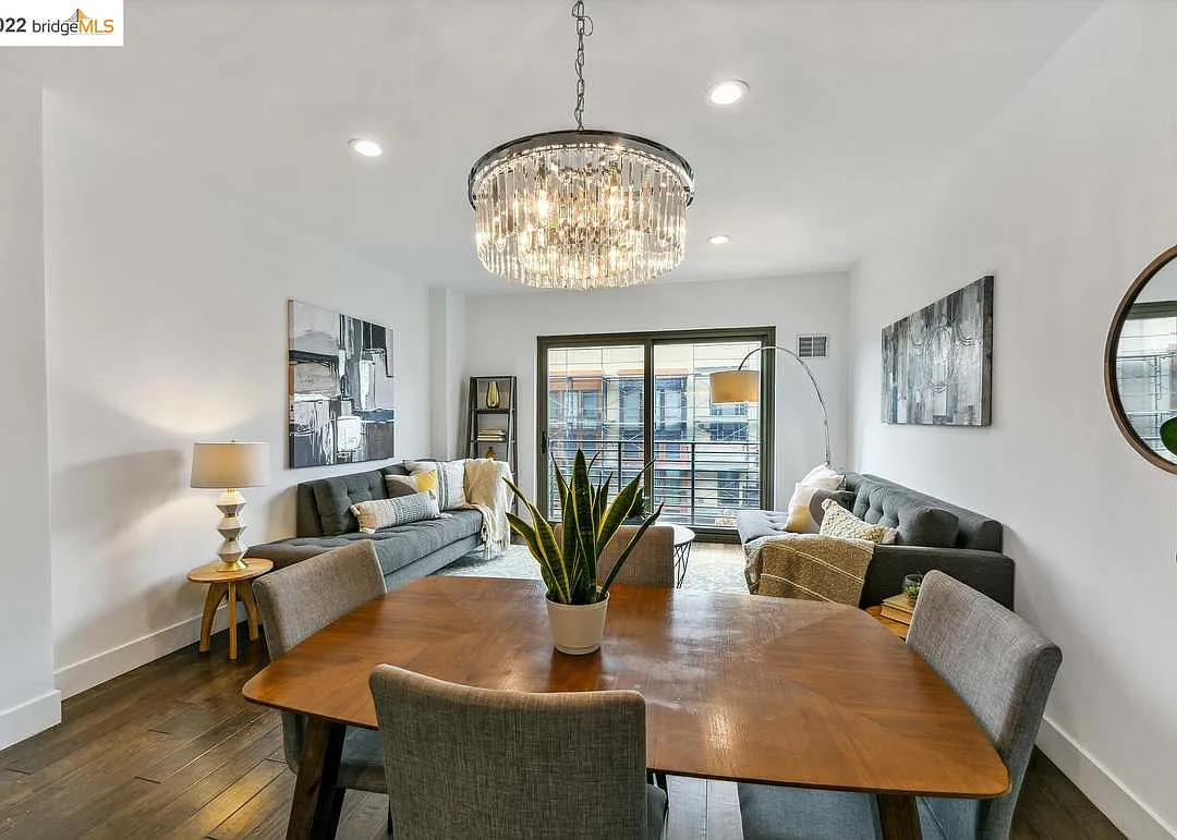 2 bed, 1062 sqft, $3,795 — Photo 3