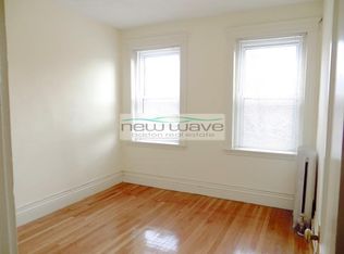 102 Queensberry St APT 11, Boston, MA 02215