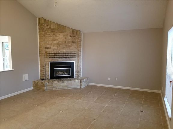 3rd image of 11615 Loyola Dr