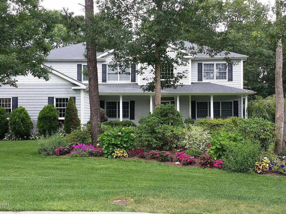 1st image of 31 Christine Ln