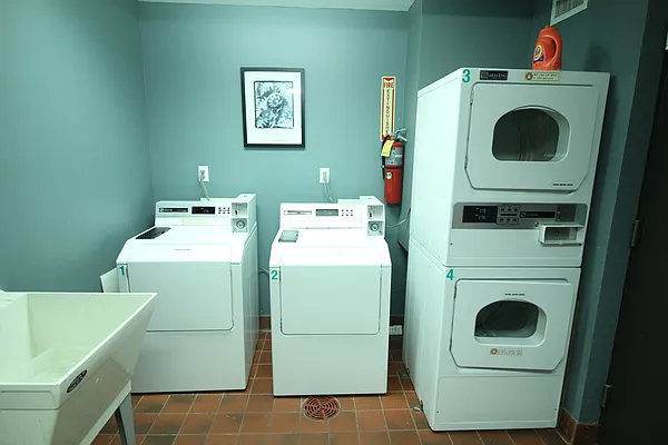 Rented by Compass | media 16