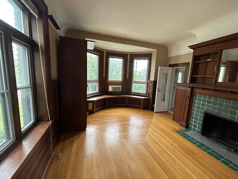646 Broadview Ave #100C — Photo 8