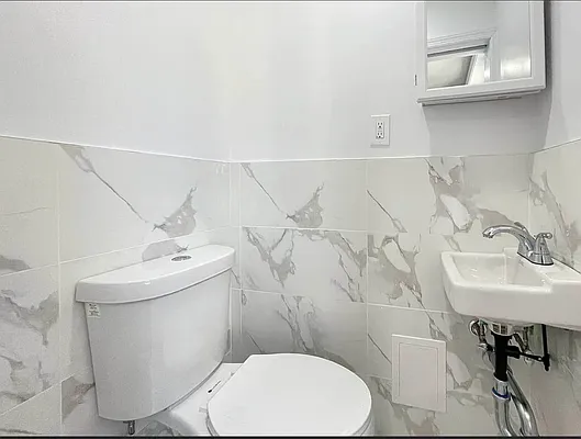 Rented by Brooklyn Blocks Real Estate | media 9