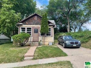 115 Paxton St, Sioux City, IA 51105